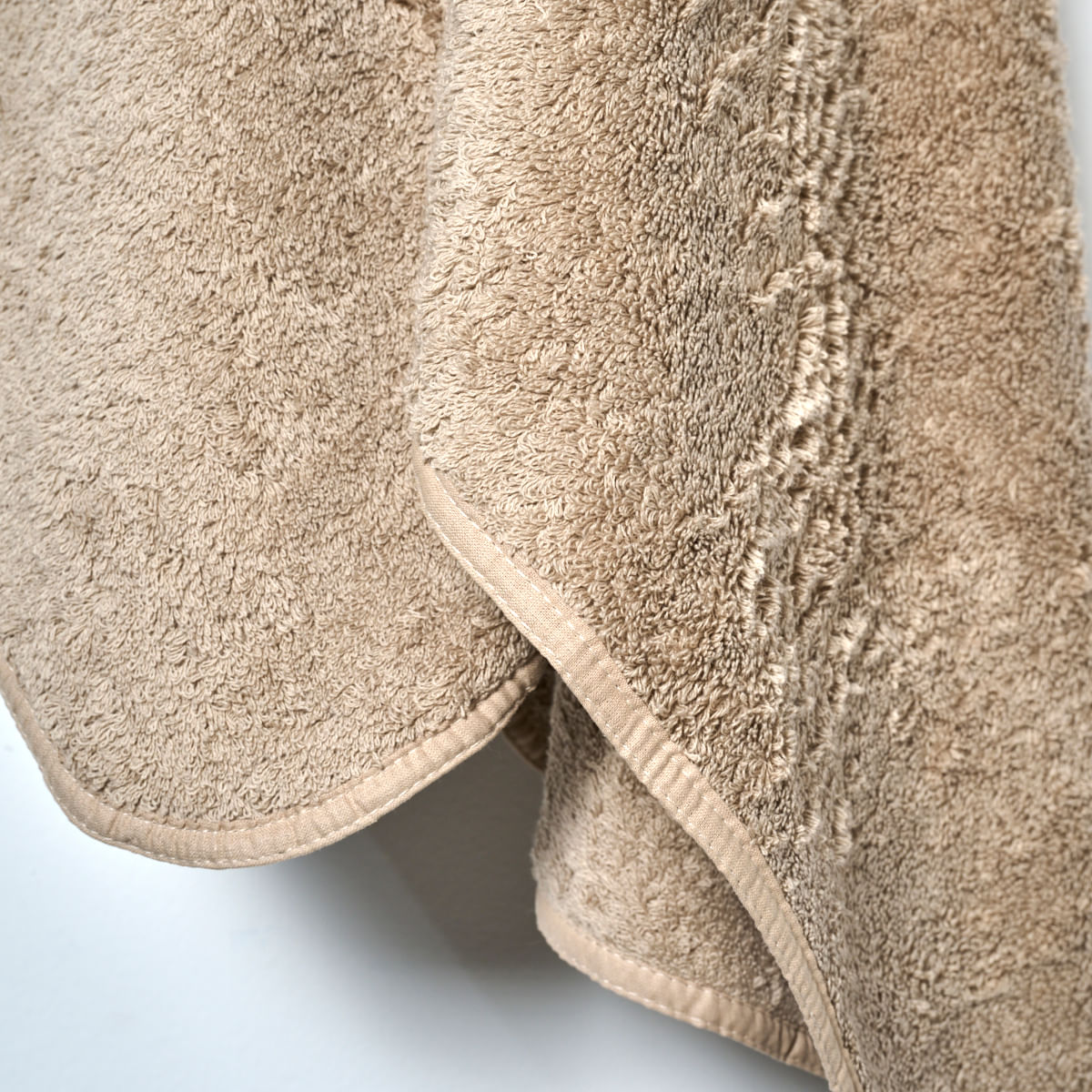 08 02 0019 Toalha Banho Lisboa Portuguesa Bege 002